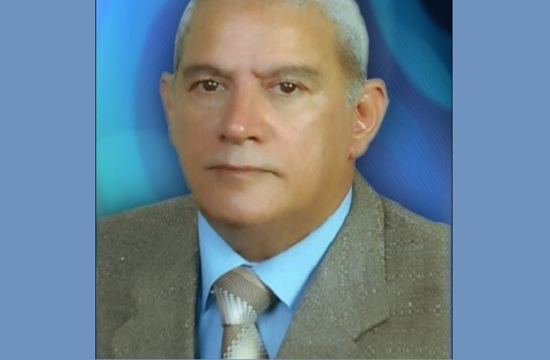 الدكتور أحمد حامد المدرس بالمعهد العالي للحاسبات