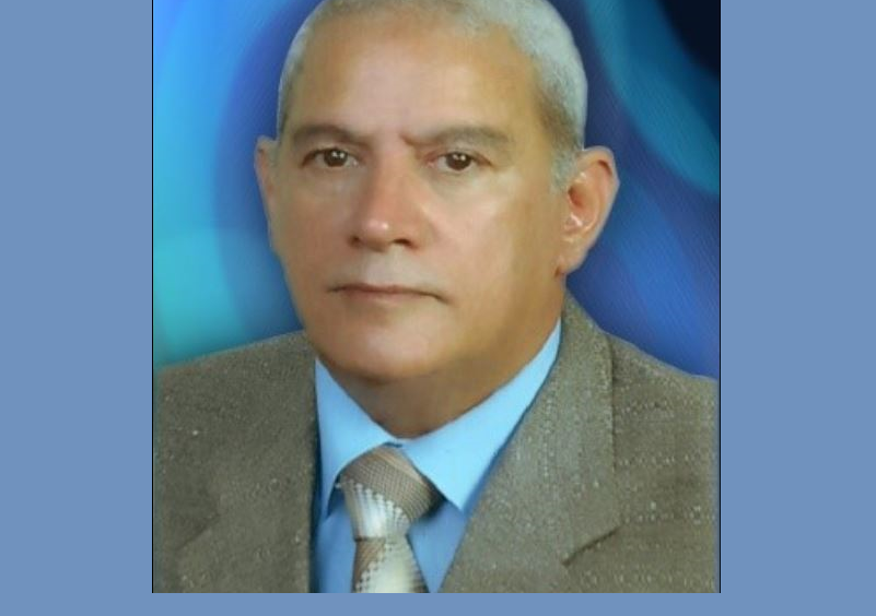 الدكتور أحمد حامد المدرس بالمعهد العالي للحاسبات
