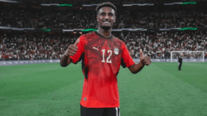 نجم منتخب مصر يختار أوروبا ويغلق باب العودة للدوري المصري